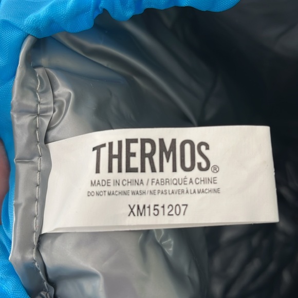 NWOT* Thermos brand cooler/picnic napsack with plastic plate, cups, cutlery - Picture 15 of 15